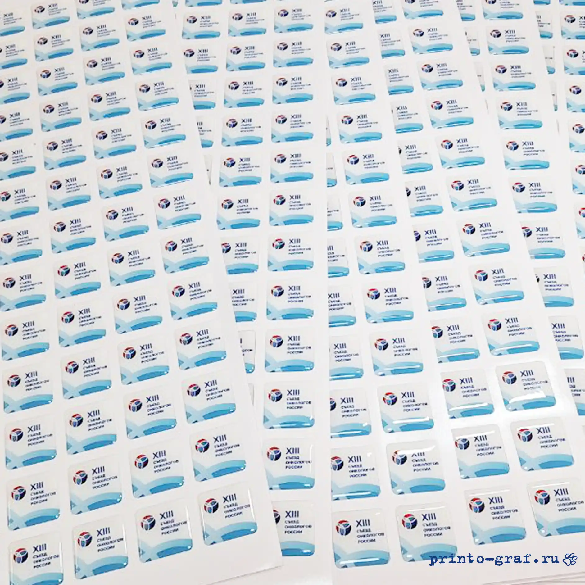 объемные наклейки голубые квадратной формы