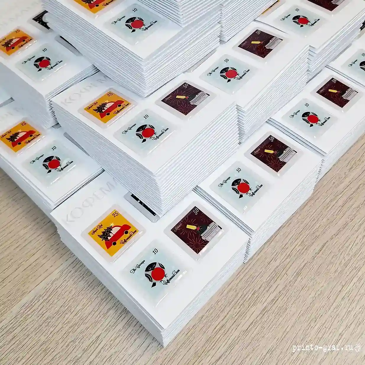 стикер паки объемные с белым фоном разной формы