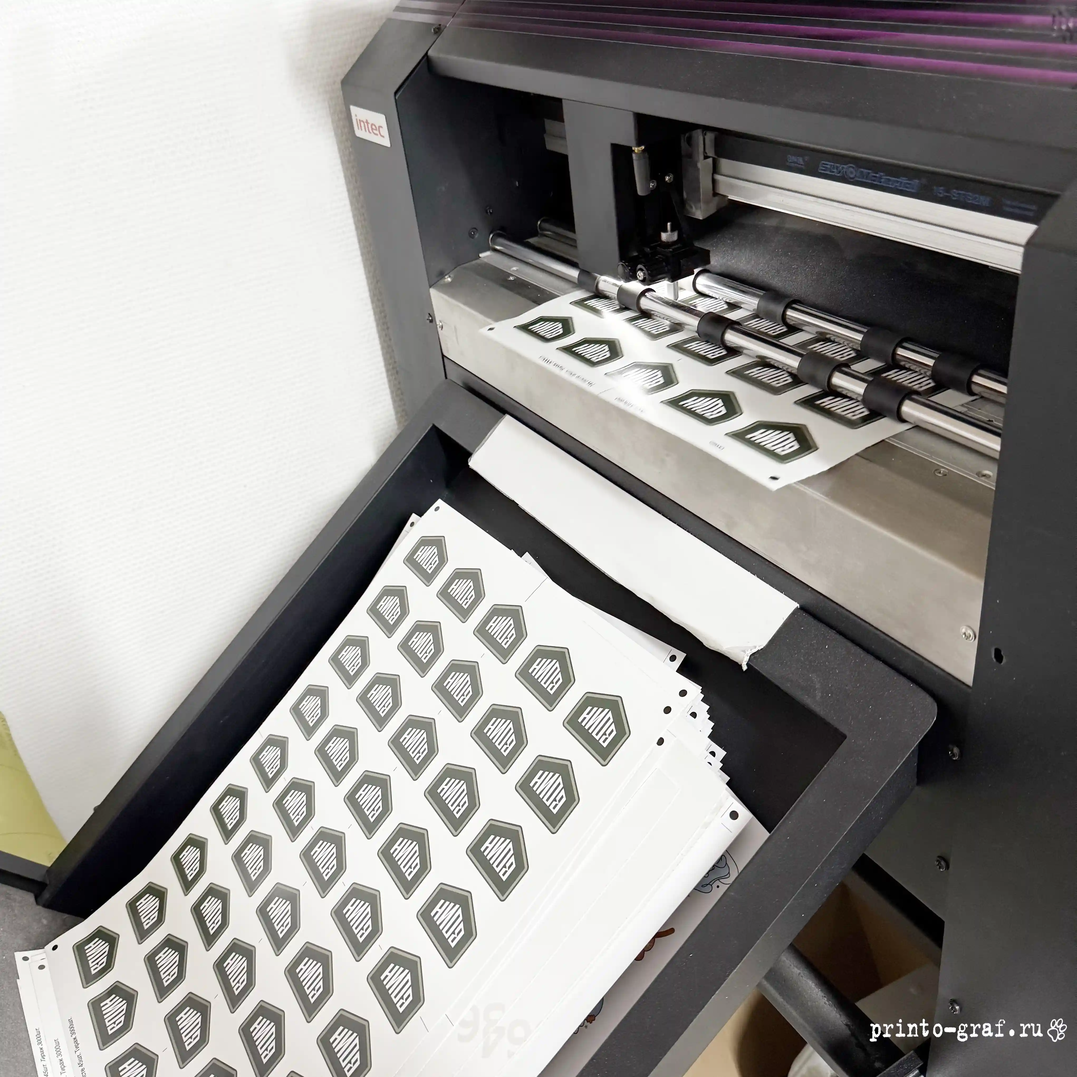 Печать наклеек и стикеров любой формы Печать наклеек и стикеров любой формы