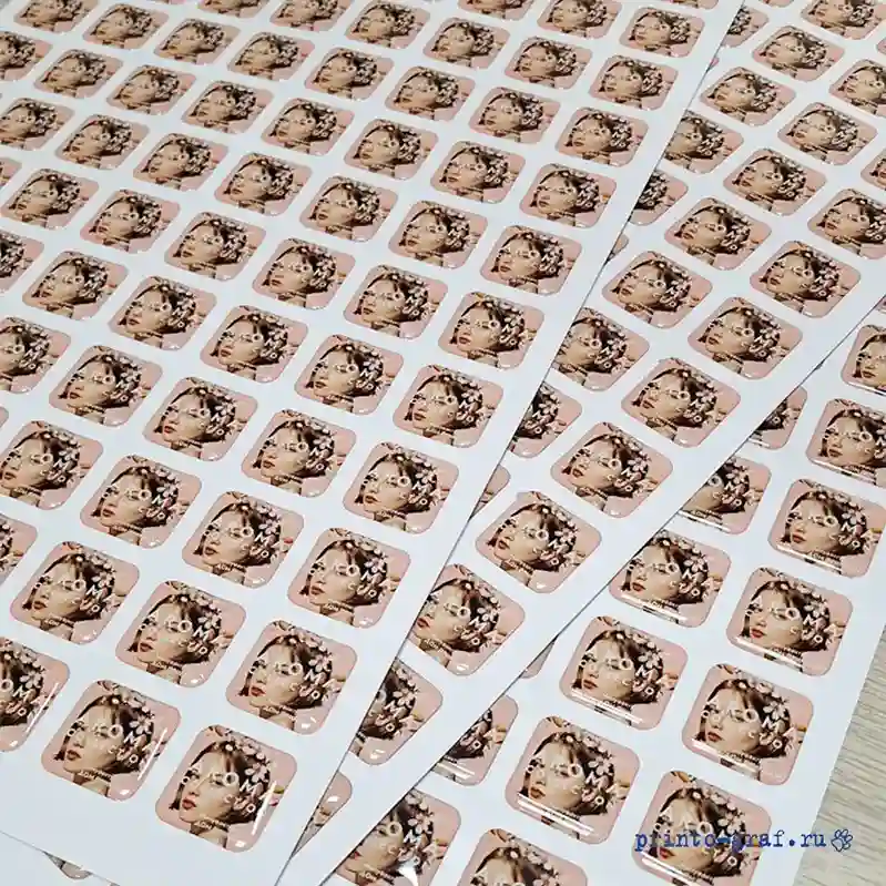 бежевые объемные наклейки