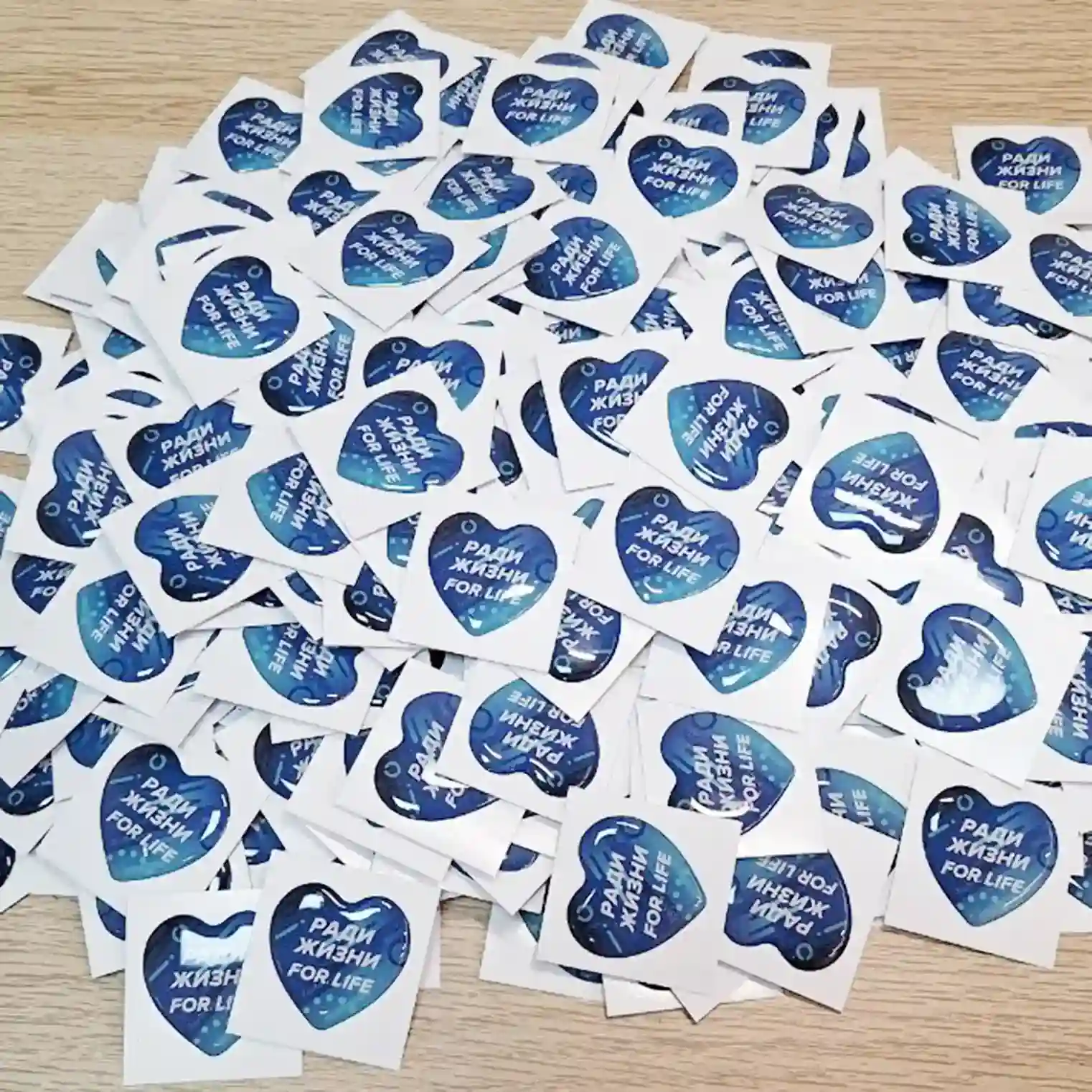 объемные 3д стикеры сердечки синие