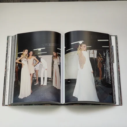 ALEXANDER McQUEEN. UNSEEN