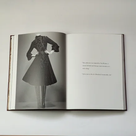 Alexander McQueen: Savage Beauty — Эндрю Болтон