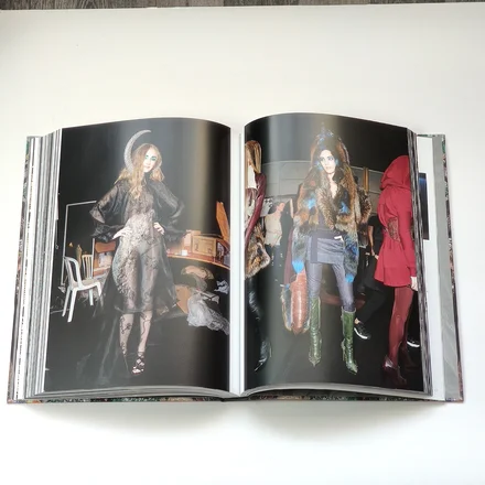 ALEXANDER McQUEEN. UNSEEN