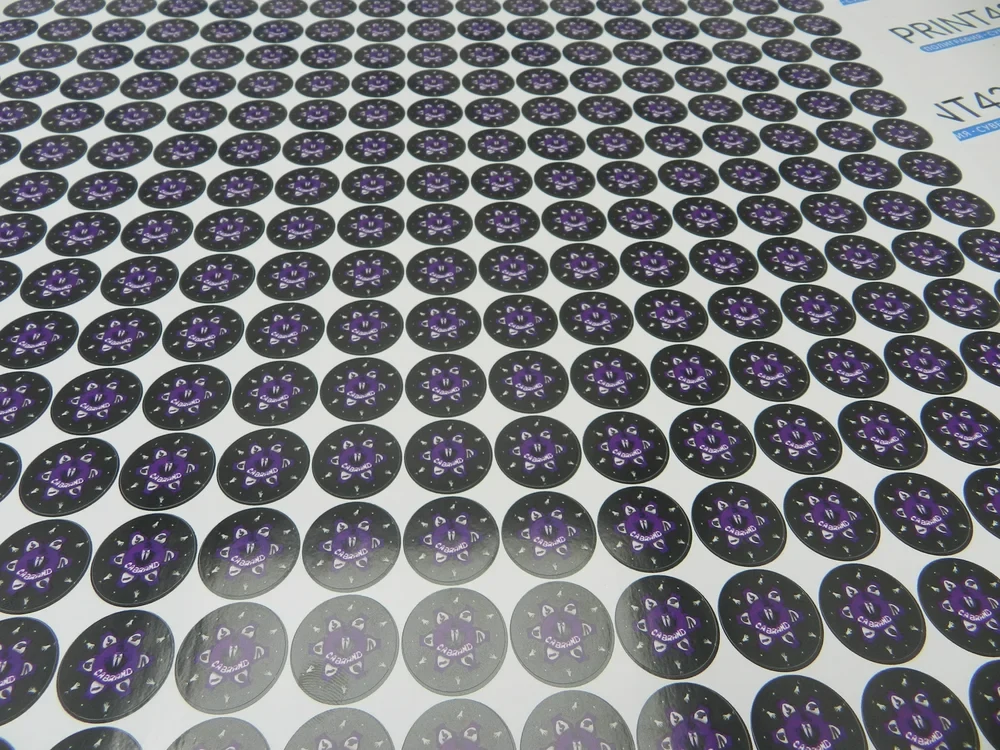 Наклейки  круглые
