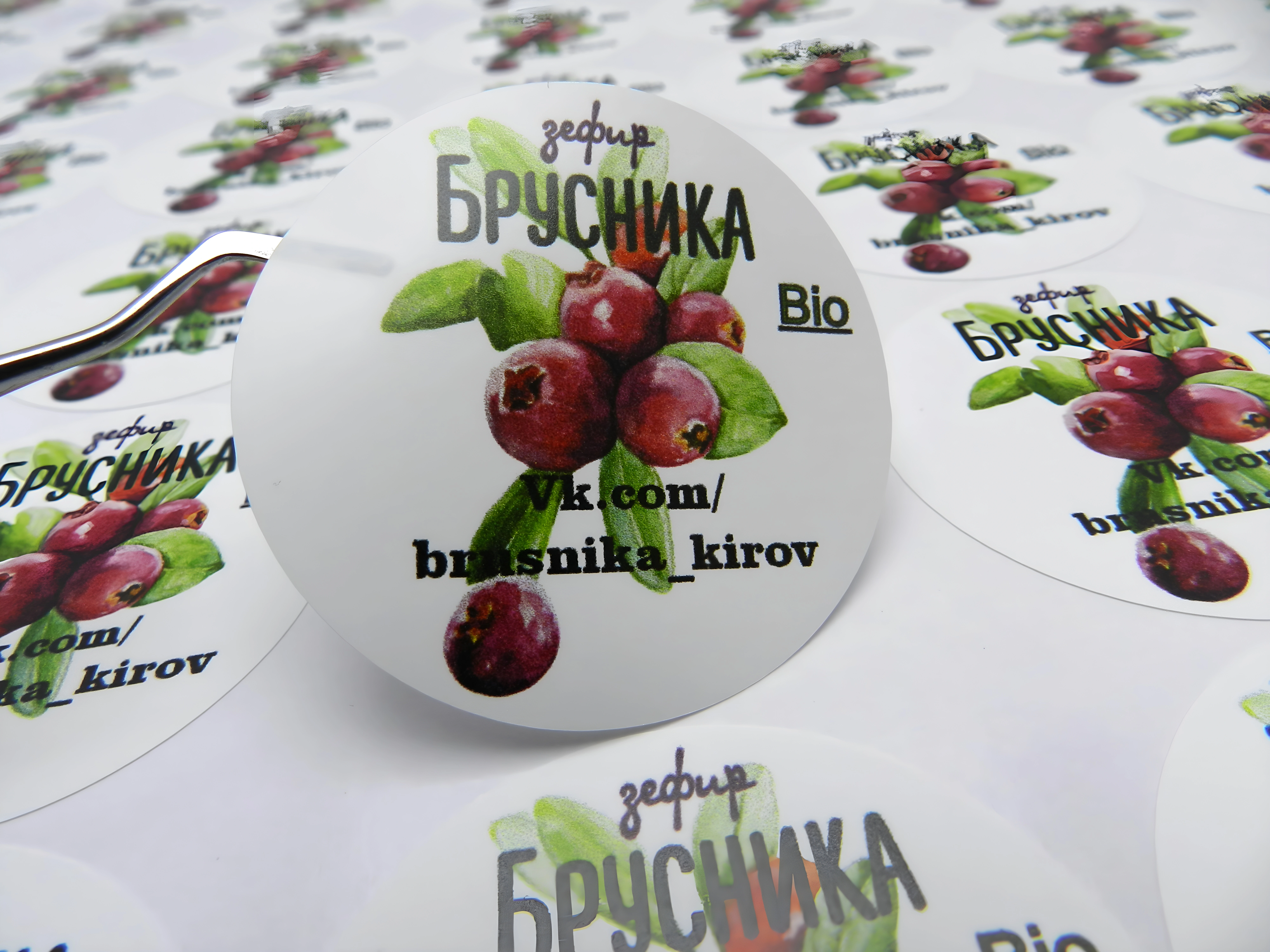 Наклейки  круглые