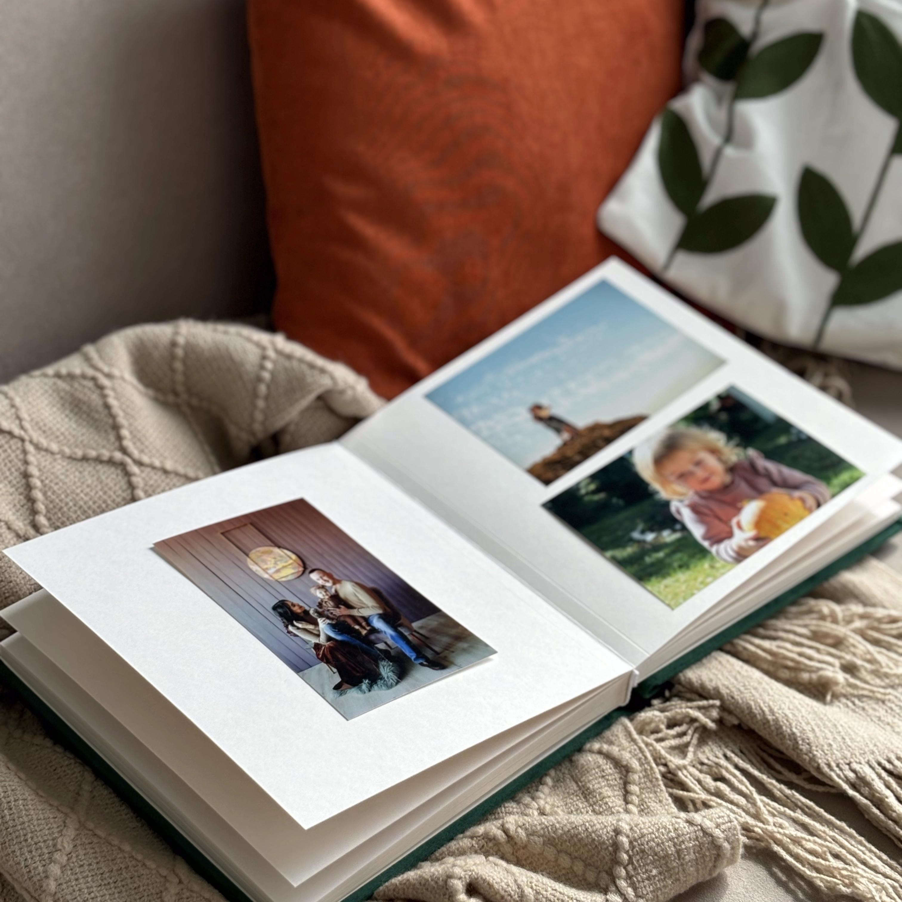 Квадратный с тиснением Квадратный с тиснением