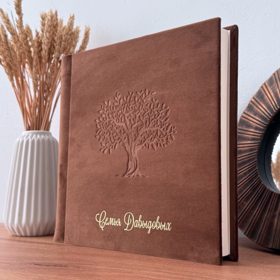 Квадратный с тиснением