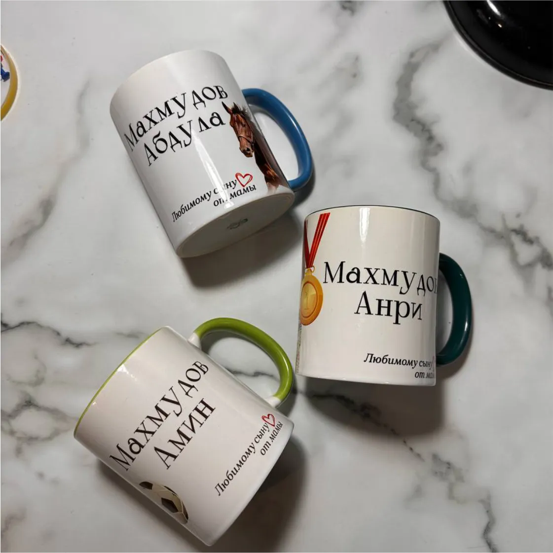 Заказать цветные кружки с печатью