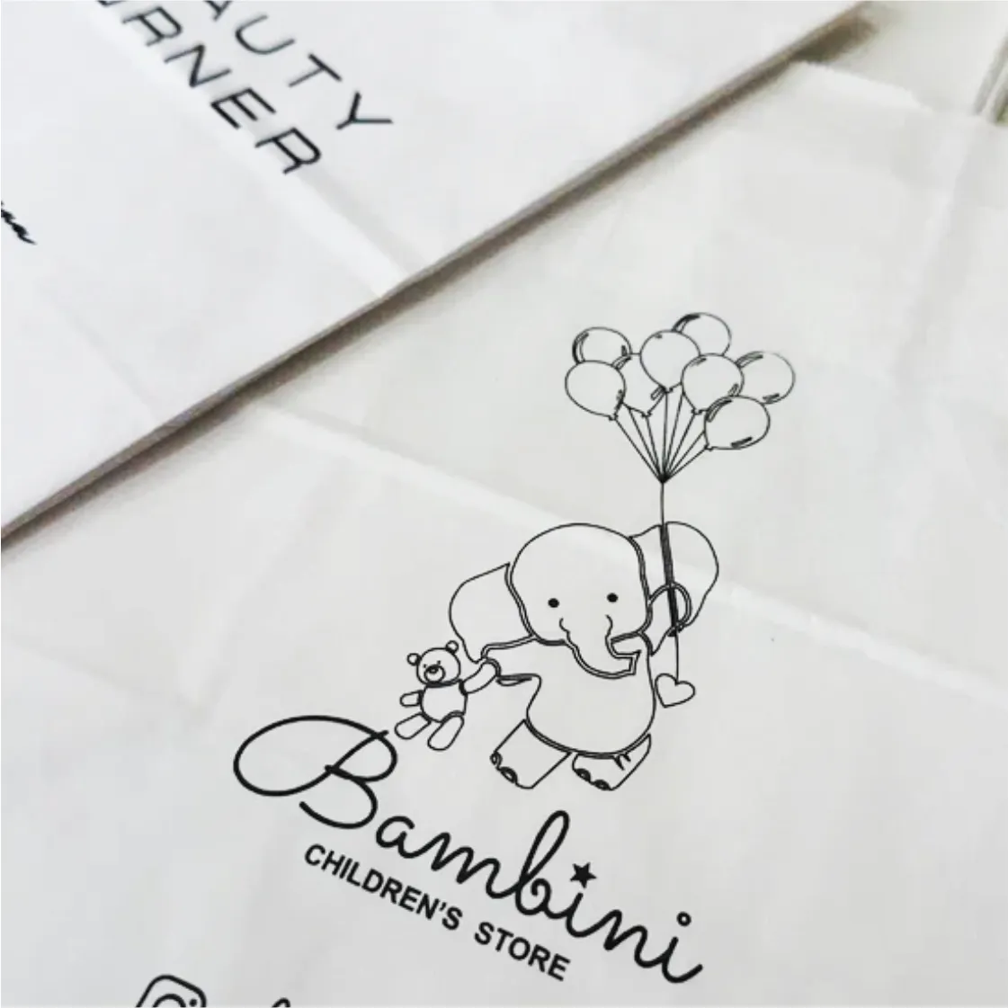 Стильная Упаковка: Печать на Белых Крафт Пакетах Стильная Упаковка: Печать на Белых Крафт Пакетах