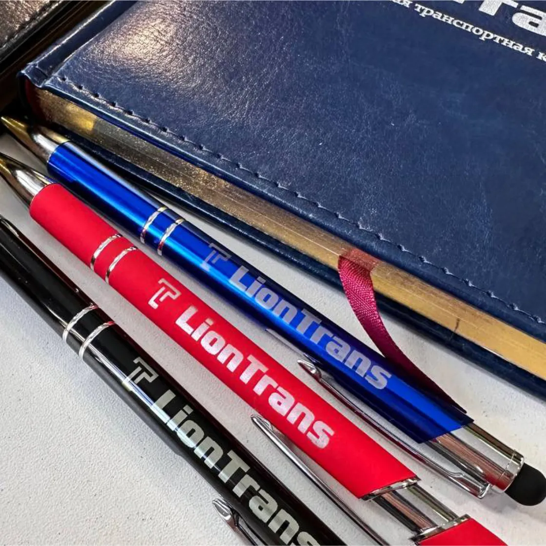 Заказать ручки с гравировкой