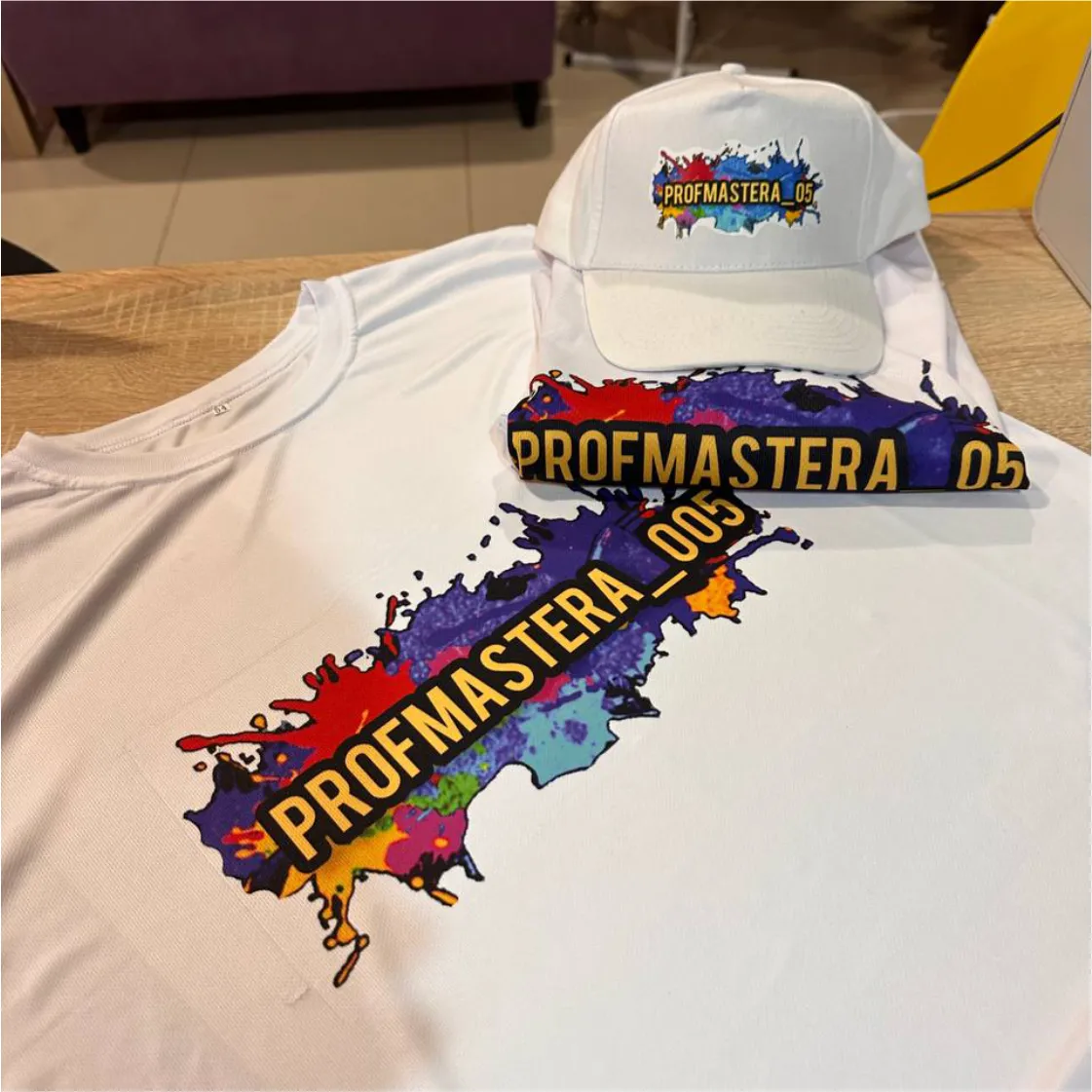 Печать логотипов на бейсболках