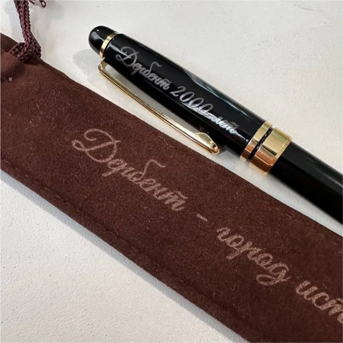 Заказать ручки с гравировкой