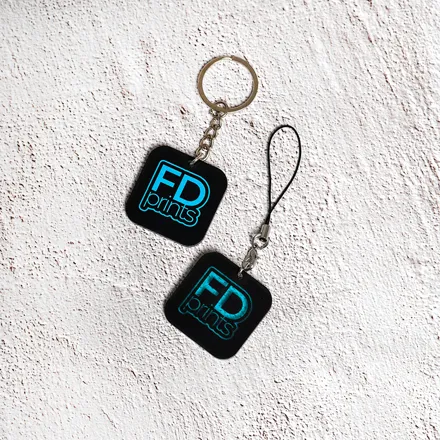 Брелок акриловый