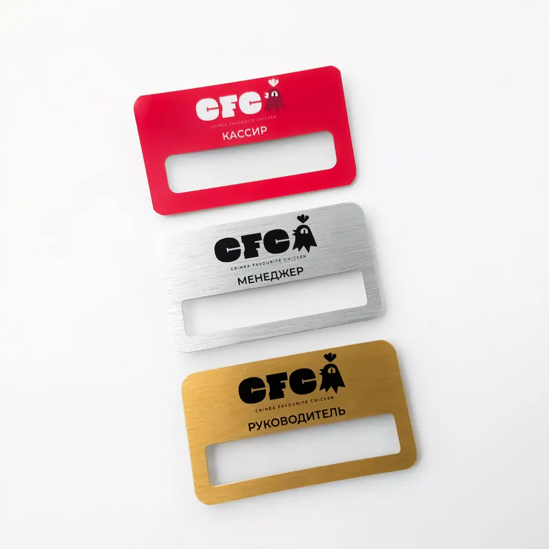 Металлические бейджики с окном по низким ценам