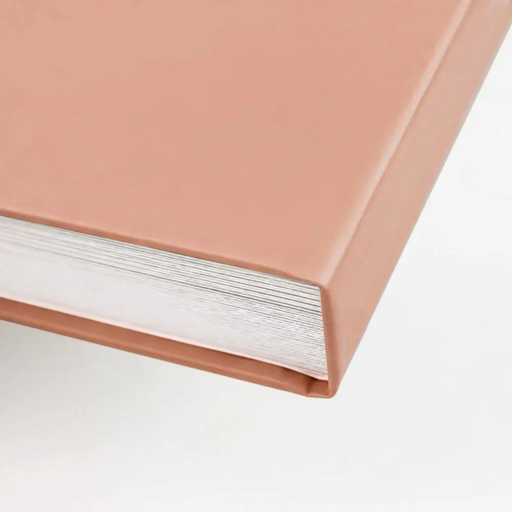 Фотокнига 20×20 см в велюровой обложке