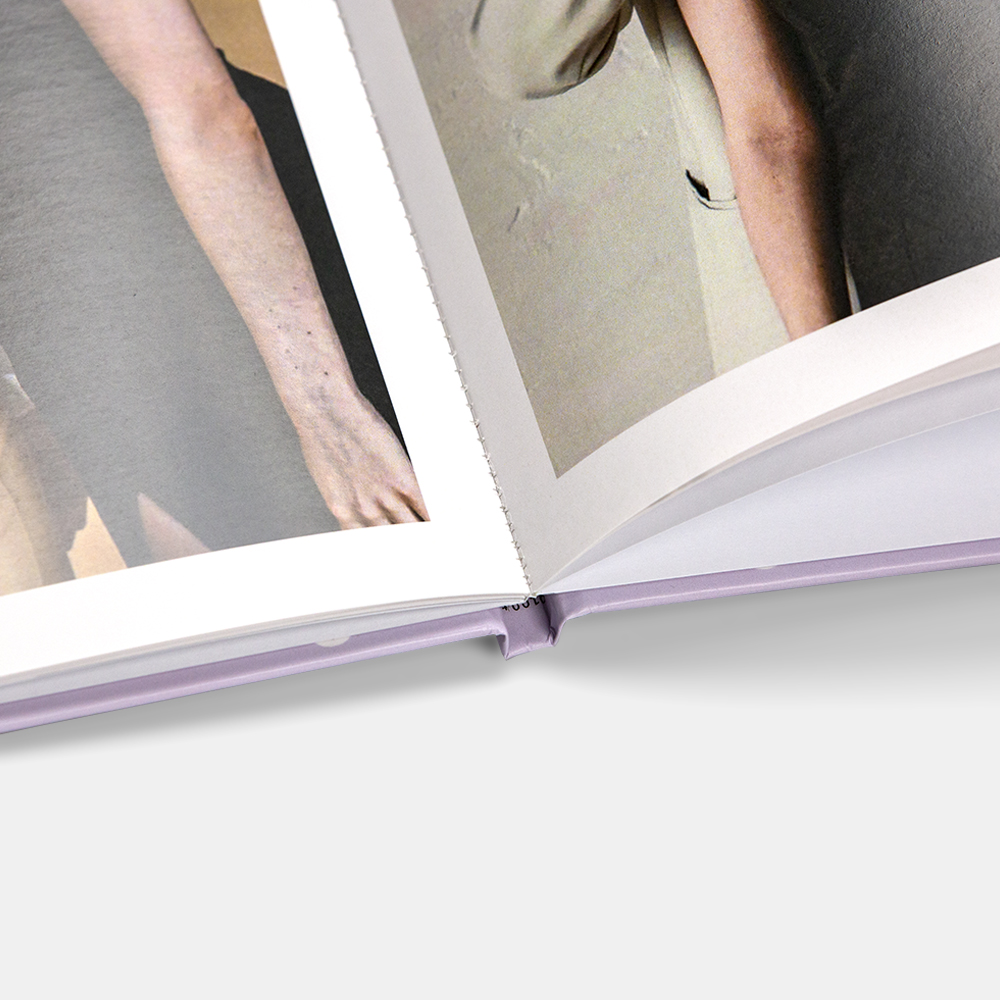 Выпускной альбом в твердой 3D-обложке Estetic Lilac